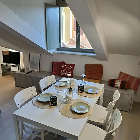 Mansarda Luxury: Lagrange Centro Lägenhet Turin Exteriör bild