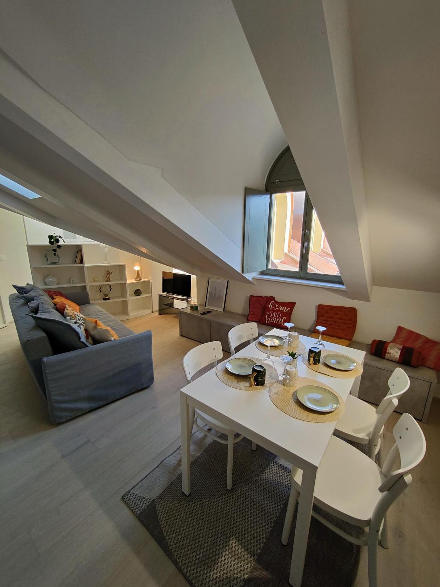 Mansarda Luxury: Lagrange Centro Lägenhet Turin Exteriör bild